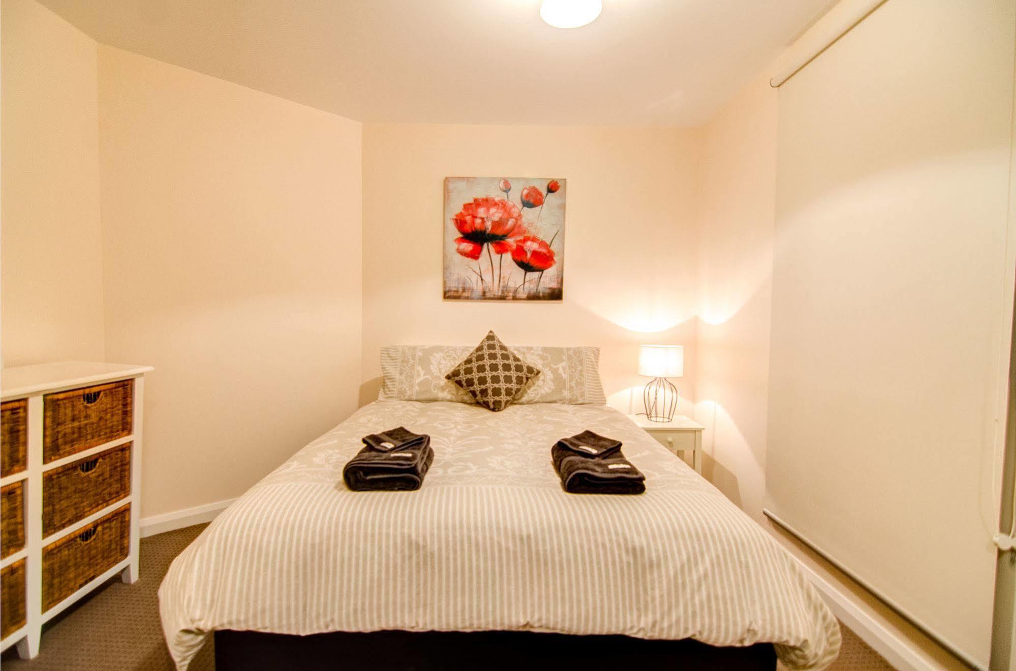 론서스턴 Terrace On Walbourne 빌라 외부 사진