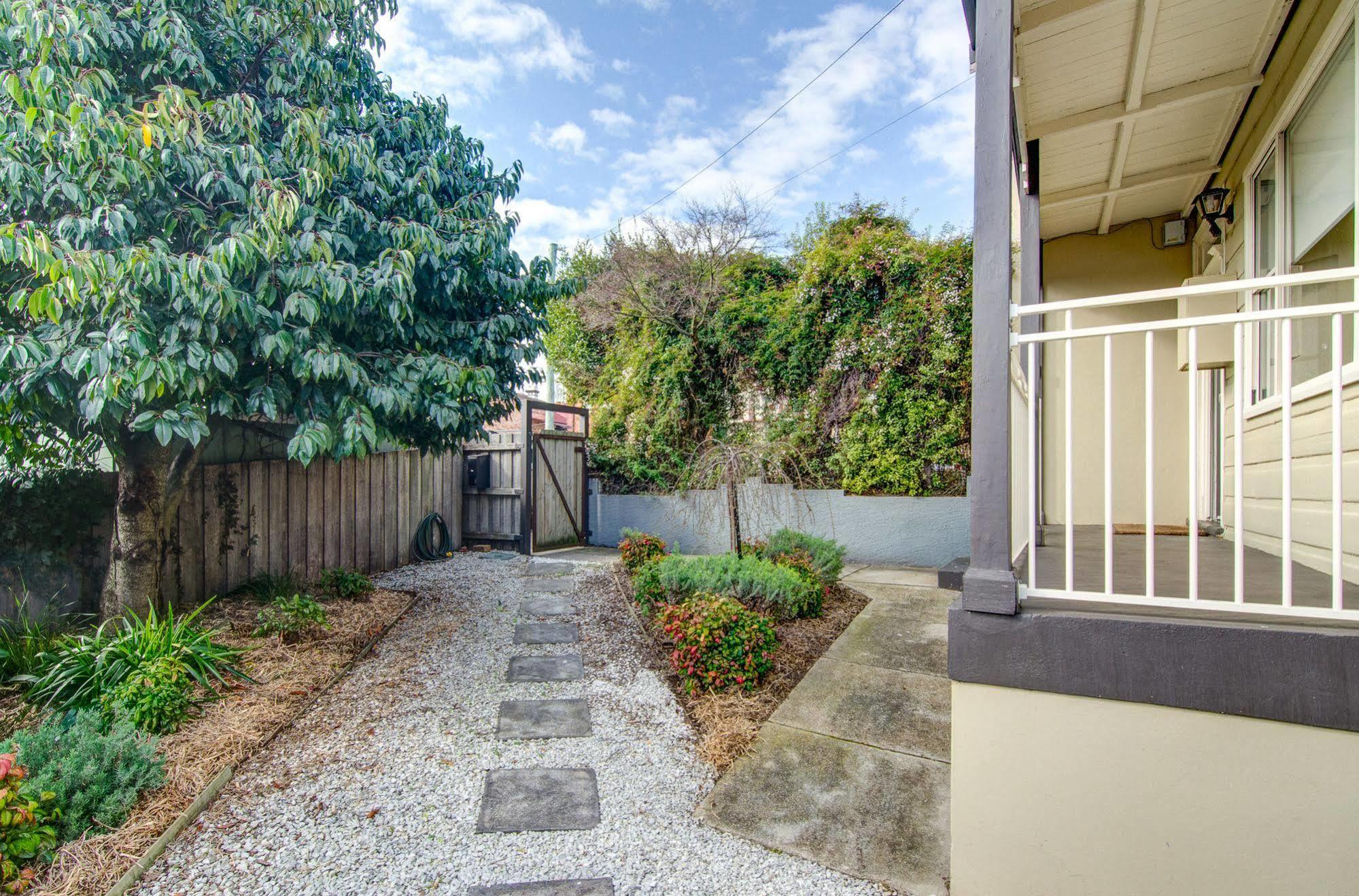 론서스턴 Terrace On Walbourne 빌라 외부 사진